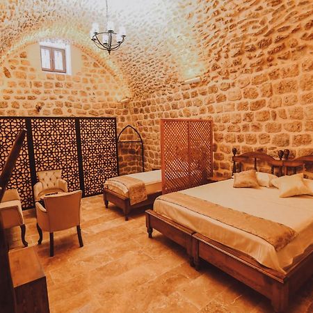 Hanedan Konagi Butik Otel Deluxe King Triple Room Anka Mardin Buitenkant foto